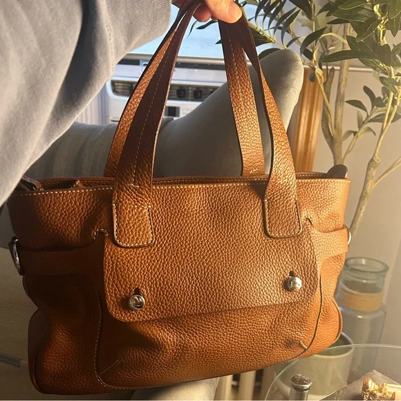 LANCEL SHOULDER BAG
BROWN SILVER
HARDWARE - Picture 3 of 14